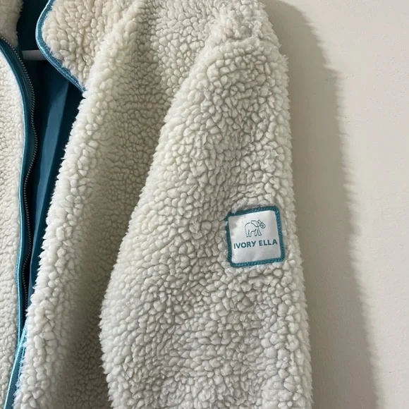 NWOT Ivory Ella Chloe White Sherpa Blue Satin Lined Full Zip Jacket Size Small - Picture 8 of 12